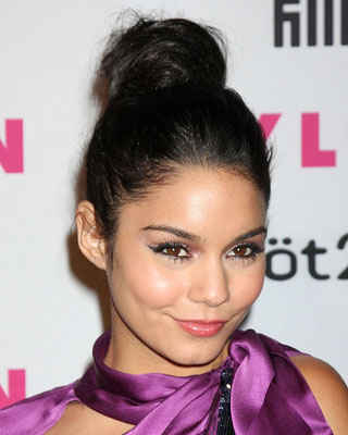 How To Do A Messy Bun With Medium Length Hair. house How to Create a Messy